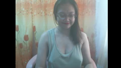 Snapshot of gorgeousmama chatting on October 4, 2:09 am gorgeousmama online show from October 4, 2:09 am
