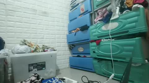 Snapshot of gorgeousselenaxx chatting on January 15, 6:29 pm gorgeousselenaxx online show from January 15, 6:29 pm