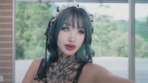 sophie  Special celebration a the beach 300k followers 3011 and 0112   online show from March 7, 8:17 pm