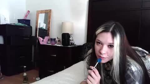 gothbaby305 online show from April 27, 9:24 pm