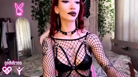    online show from September 26, 6:06 am