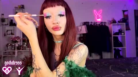    online show from January 11, 10:48 pm