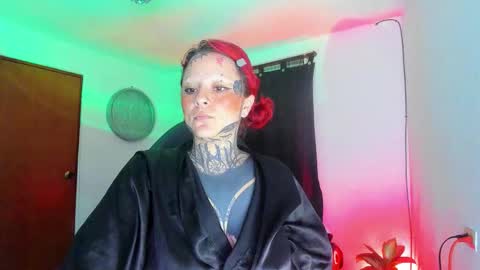 Snapshot of gothic9goddes chatting on March 24, 12:26 am GG online show from March 24, 12:26 am