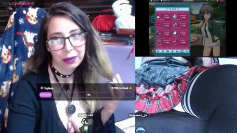 Snapshot of gothic_cutie chatting on May 26, 7:43 pm gothic_cutie online show from May 26, 7:43 pm