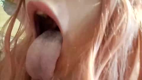 Snapshot of gothicrose4 chatting on October 12, 11:20 am gothicrose4 online show from October 12, 11:20 am