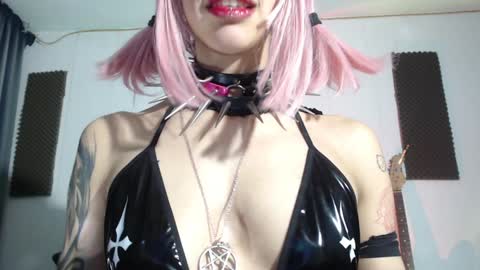        online show from January 5, 4:14 am
