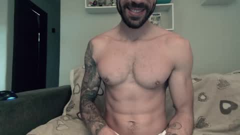gottalovelatinas online show from May 6, 8:52 am
