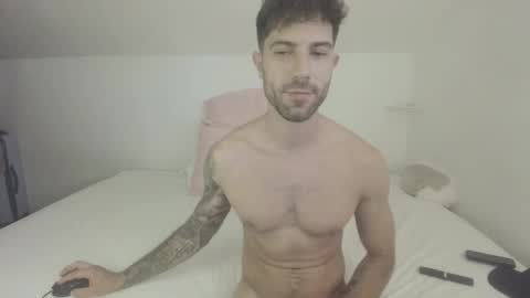 gottalovelatinas online show from May 25, 3:51 pm