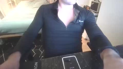 Snapshot of goura2000 chatting on January 12, 9:20 pm goura2000 online show from January 12, 9:20 pm