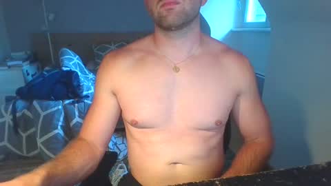 goura2000 online show from June 17, 7:15 pm