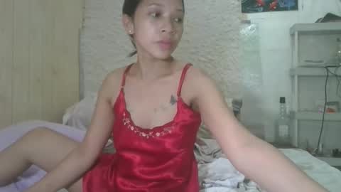 Snapshot of grace_dear chatting on April 10, 9:08 pm luckygirl online show from April 10, 9:08 pm