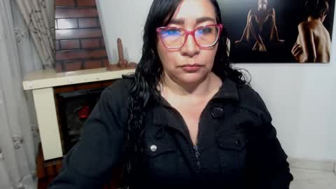 Snapshot of grace_mature_milf chatting on October 8, 10:13 am grace_mature_milf online show from October 8, 10:13 am