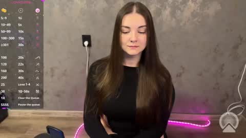 Grace Brown online show from June 12, 8:08 pm