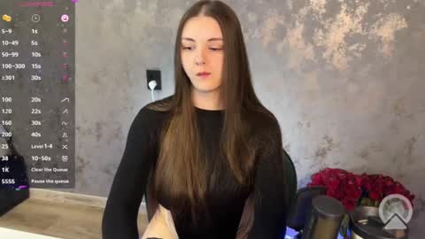 Grace Brown online show from June 30, 9:38 pm