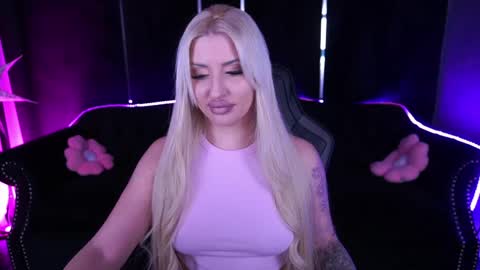 Snapshot of gracedaviess chatting on May 1, 1:05 pm gracedaviess online show from May 1, 1:05 pm