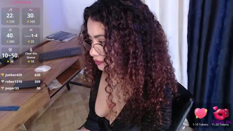 Snapshot of gracehill__ chatting on February 1, 10:59 am Im Sofia online show from February 1, 10:59 am