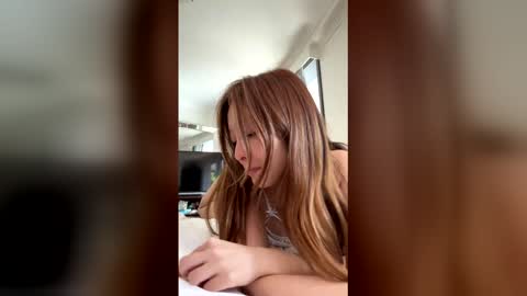 Snapshot of gracemeow chatting on April 20, 3:20 am gracemeow online show from April 20, 3:20 am