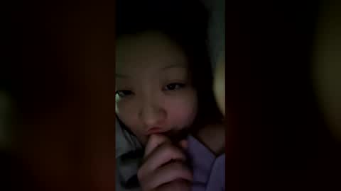 Snapshot of gracemeow chatting on May 6, 7:57 am gracemeow online show from May 6, 7:57 am