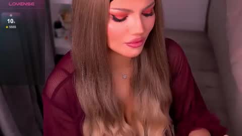 Snapshot of gracianelee chatting on September 30, 1:27 pm Grace online show from September 30, 1:27 pm