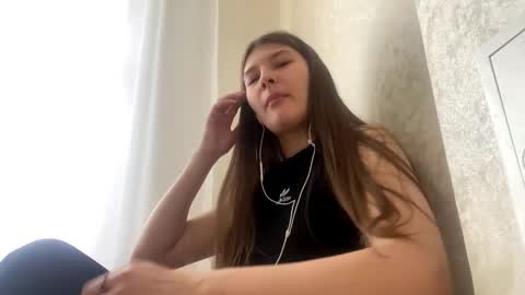 Stella online show from February 12, 8:20 am