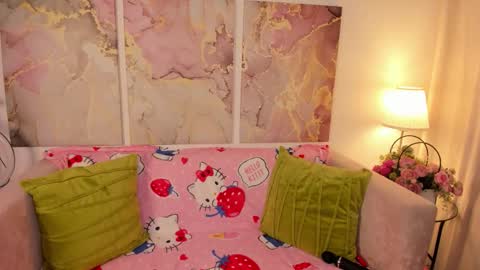 gracieave online show from November 18, 1:22 am