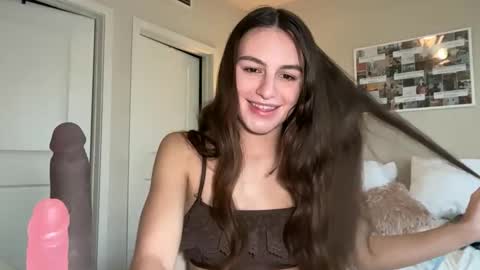 Gracie Smith online show from February 27, 7:14 pm