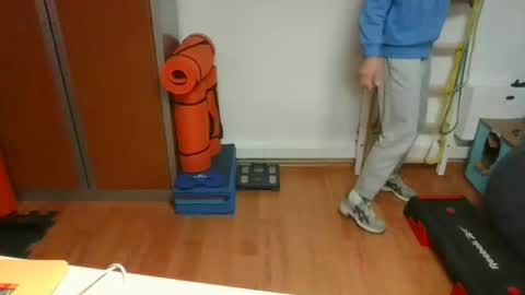 grandbi online show from April 1, 9:43 am