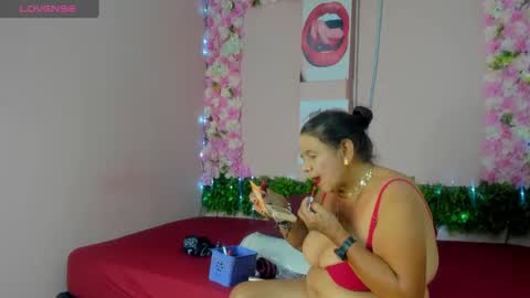 Snapshot of grandmother_milf chatting on February 2, 2:48 am Mi Name is violeta online show from February 2, 2:48 am