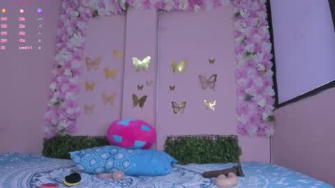 Snapshot of grandmother_milf chatting on February 17, 12:23 pm Mi Name is violeta online show from February 17, 12:23 pm