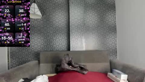 Snapshot of grandmother_milf chatting on March 6, 12:01 pm Mi Name is violeta online show from March 6, 12:01 pm