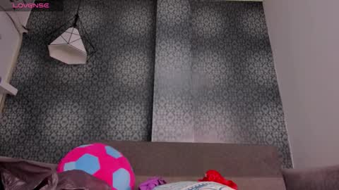 Snapshot of grandmother_milf chatting on March 12, 12:22 pm Mi Name is violeta online show from March 12, 12:22 pm