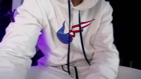 Snapshot of grant_irons chatting on March 14, 12:21 pm Grant Irons online show from March 14, 12:21 pm