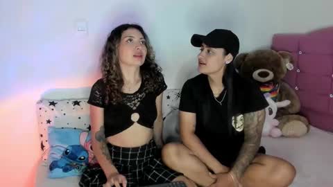 Snapshot of grave_duo chatting on March 17, 3:22 am GRAVE DUO online show from March 17, 3:22 am