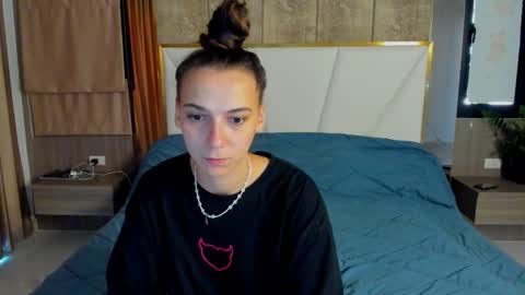 Snapshot of gravitation777 chatting on March 14, 1:34 am Anna online show from March 14, 1:34 am