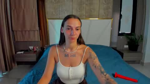 Snapshot of gravitation777 chatting on March 15, 1:55 am Anna online show from March 15, 1:55 am