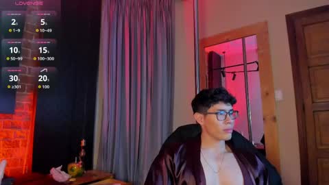 grayandrews online show from June 8, 12:03 am
