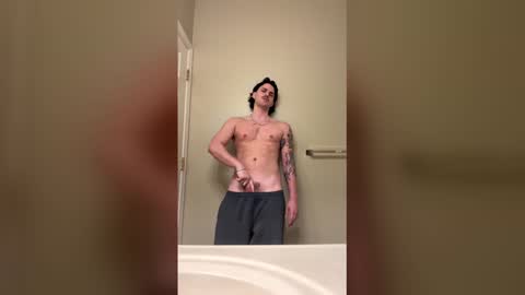 Snapshot of grayson_porter chatting on April 6, 2:29 pm grayson_porter online show from April 6, 2:29 pm