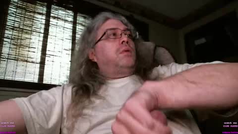 Snapshot of greasybastard chatting on April 28, 10:26 pm greasybastard online show from April 28, 10:26 pm