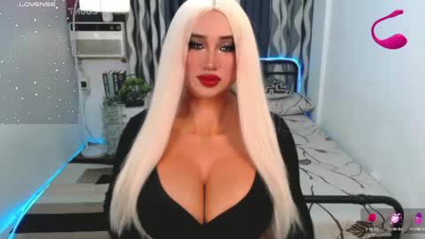 PAULATHEONE online show from May 1, 8:52 am