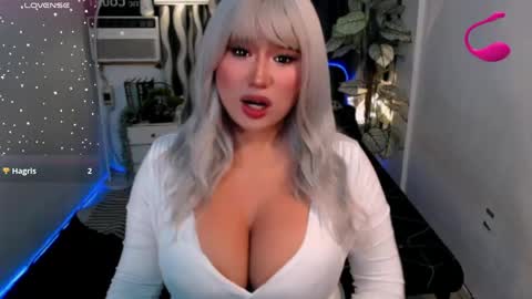 PAULATHEONE online show from May 6, 8:47 pm