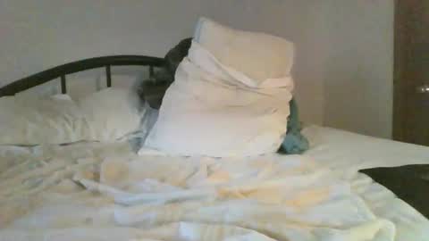 Snapshot of greatgazu chatting on October 24, 10:28 pm hotforyou69 online show from October 24, 10:28 pm