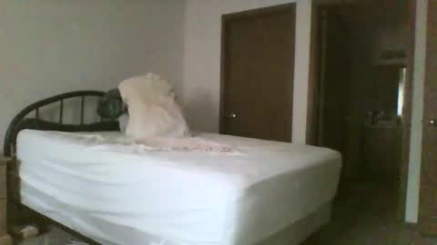 Snapshot of greatgazu chatting on October 25, 2:35 pm hotforyou69 online show from October 25, 2:35 pm