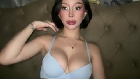 Marie Pelie online show from February 2, 6:23 am