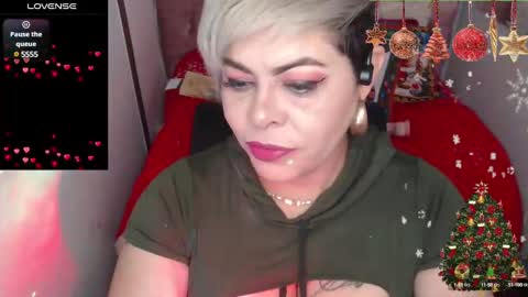 Snapshot of grecia_horny chatting on December 19, 11:50 am Grecia online show from December 19, 11:50 am
