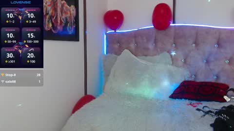 Snapshot of grecia_horny chatting on February 26, 9:27 pm Grecia online show from February 26, 9:27 pm