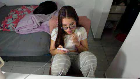 GreciaRuiz online show from May 6, 12:08 am