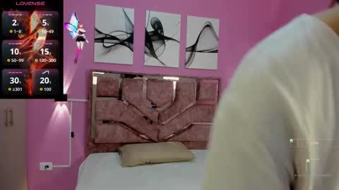 Snapshot of green_lov chatting on November 4, 12:15 pm green_lov online show from November 4, 12:15 pm