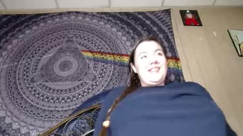 Snapshot of greenbl00ded chatting on February 8, 5:40 am Greenbl00ded online show from February 8, 5:40 am