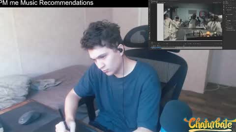 Snapshot of greendynomite_04 chatting on April 7, 4:51 pm greendynomite_04 online show from April 7, 4:51 pm