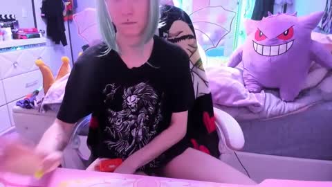 Snapshot of greeneyedlovexo chatting on October 7, 3:14 am GreenEyedLovexo online show from October 7, 3:14 am